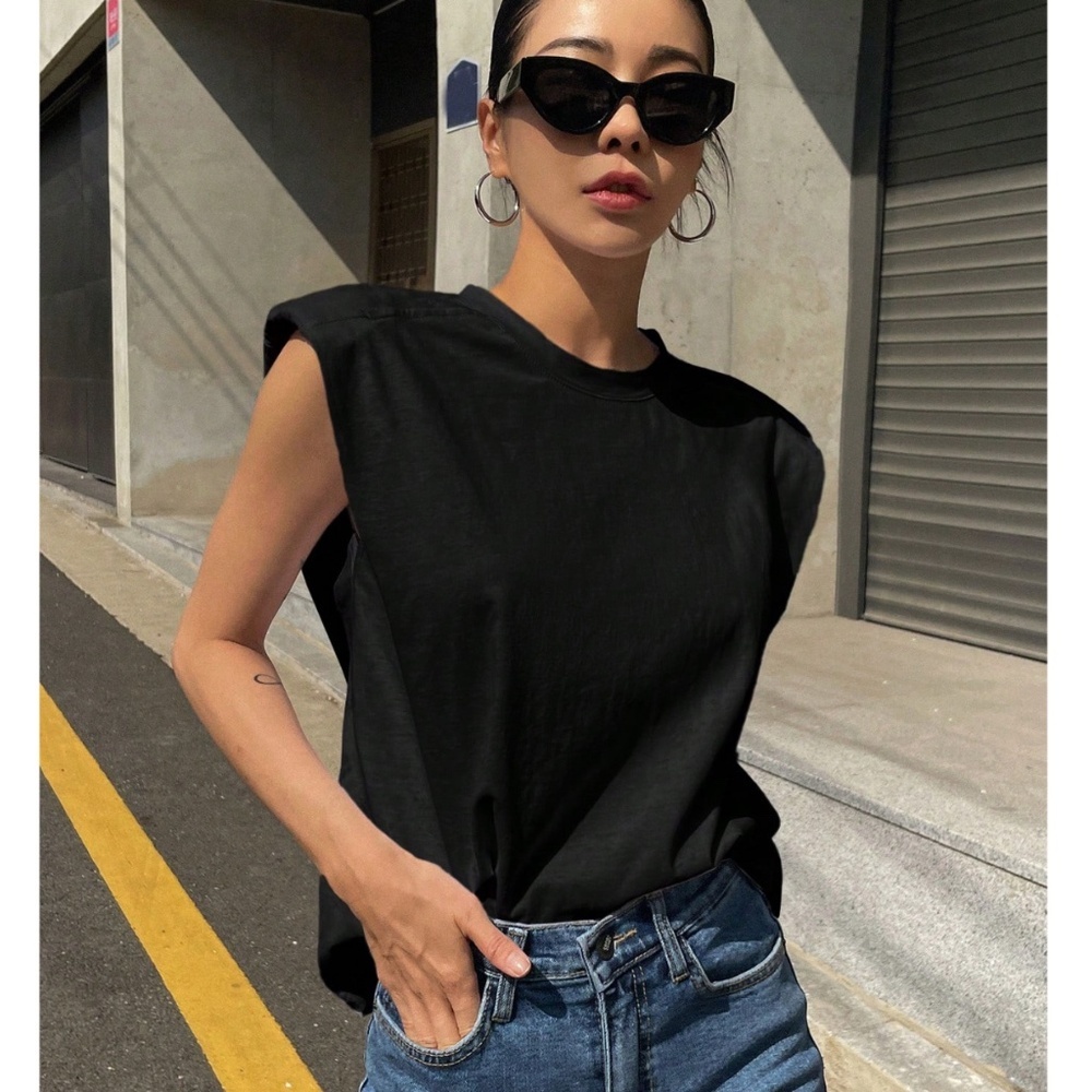 Cotton Padded Shoulders Black Muscle Tee Shirt Stretchy Round Neck